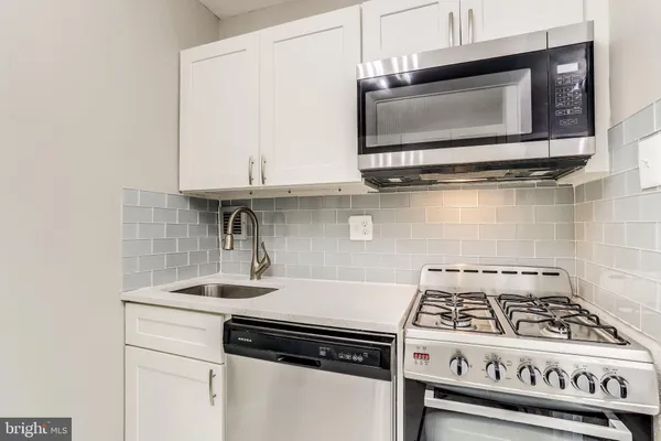 $2,350 | 1011 Arlington Boulevard, Unit 442, Arlington, VA 22209