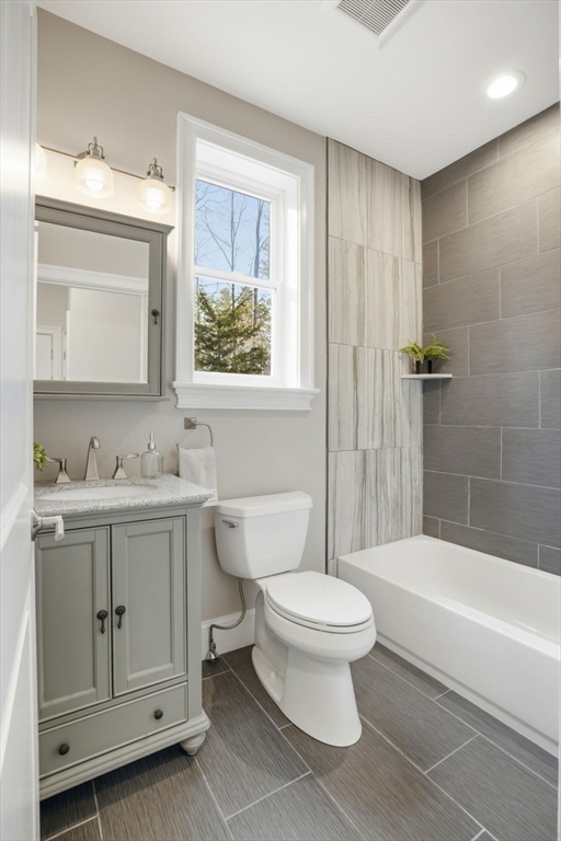 9 Holton Road Lexington, MA 02421 - Photo 7 of 35 Gallery Image 7