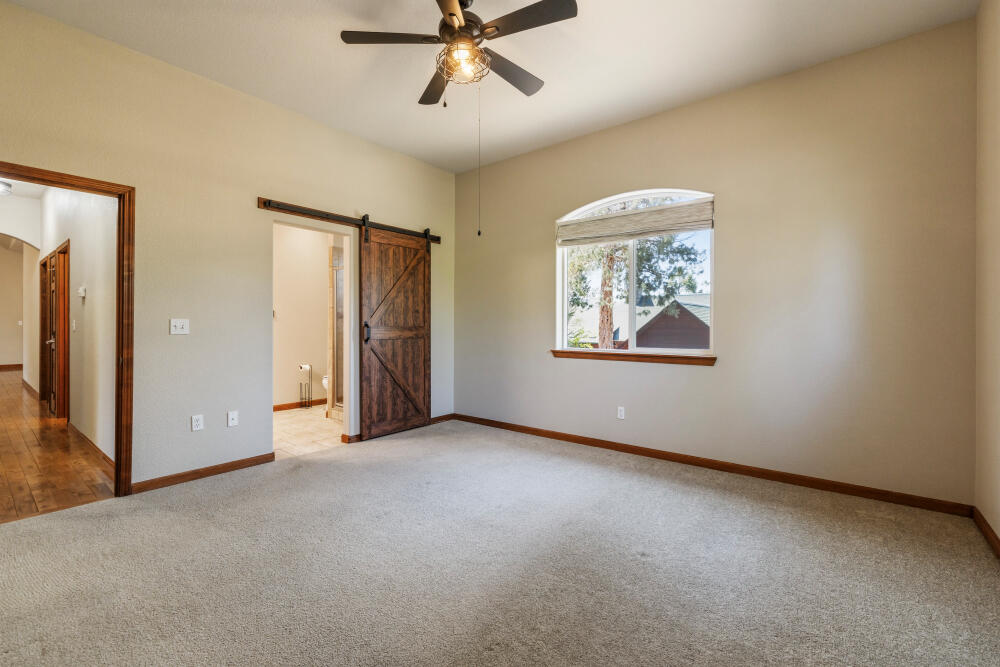 6352 Sanderling Road Klamath Falls, OR 97601 - Photo 29 of 65 Main Primary