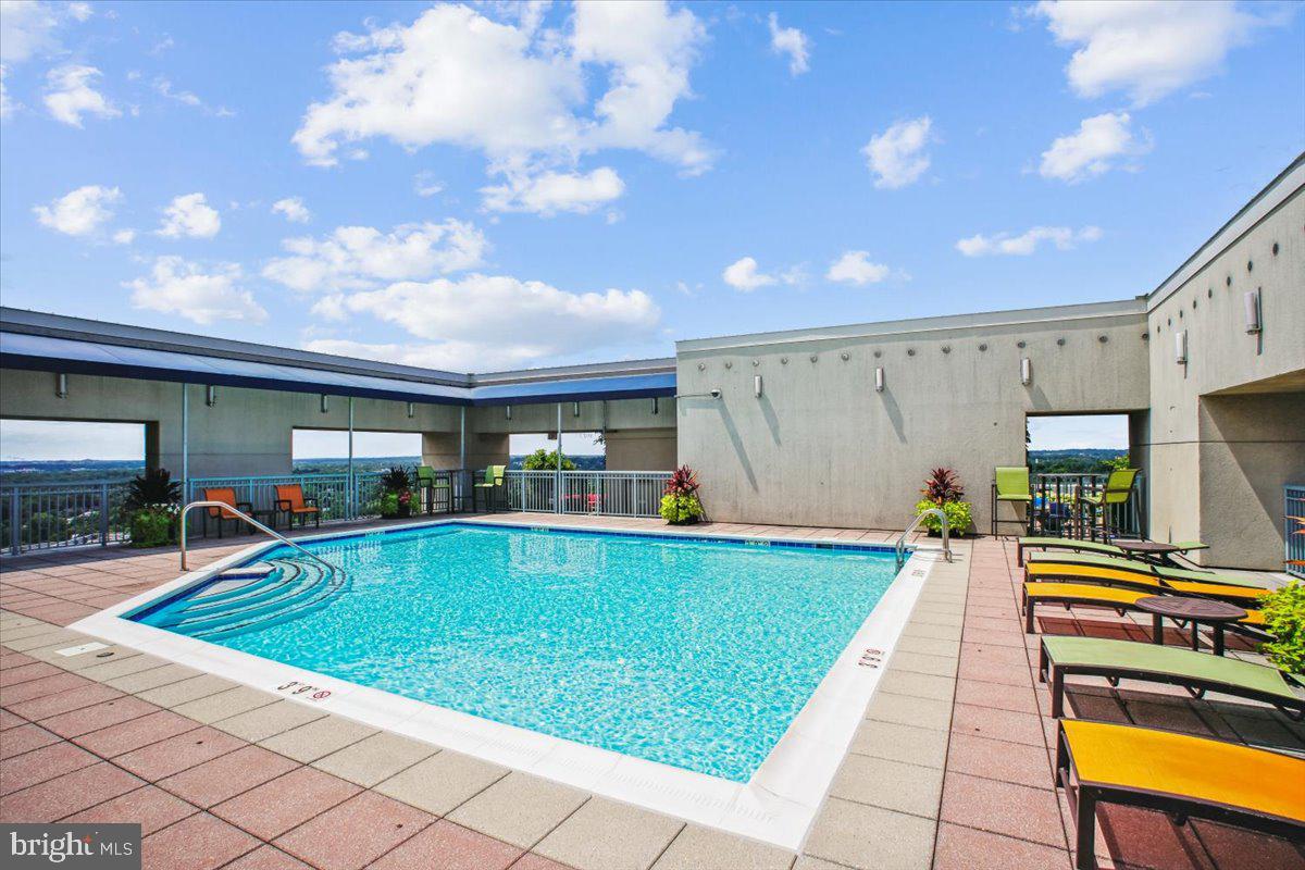 851 North Glebe Road, Unit 1003 Arlington, VA 22203 - Photo 25 of 73