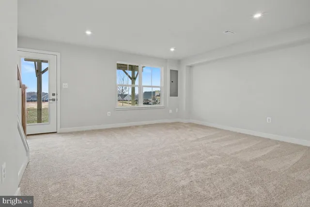 $2,800 | 6939 Braxton Springs Way, Spotsylvania, VA 22553