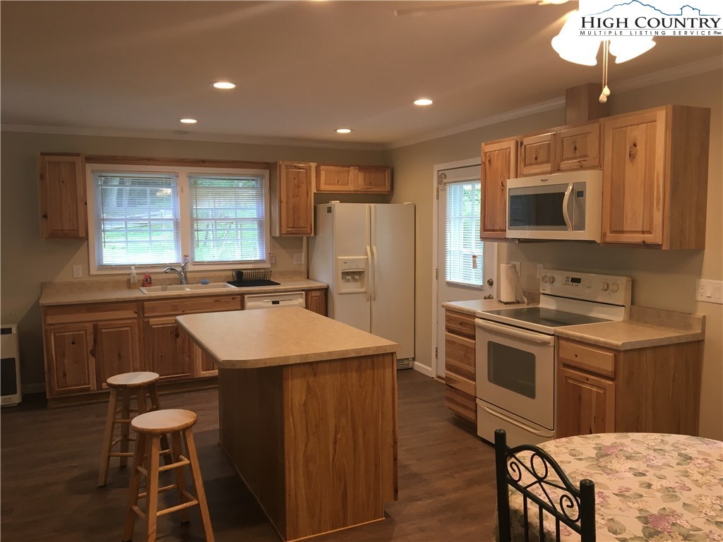 1354 Soc Houck Road Boone, NC 28607 - Photo 5 of 16 Gallery Image 5