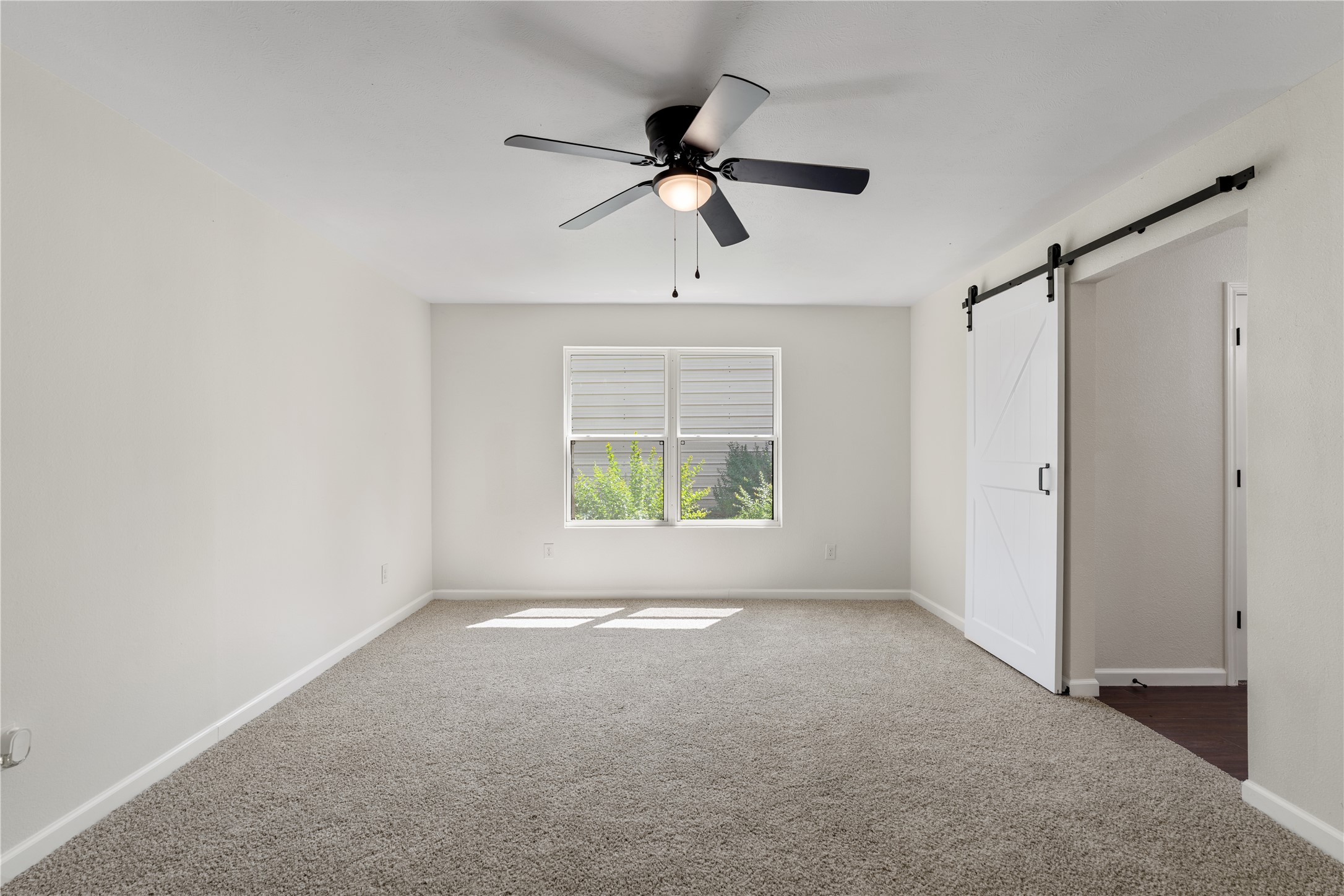 735 Laurelia Loop Corrigan, TX 75939 - Photo 18 of 44