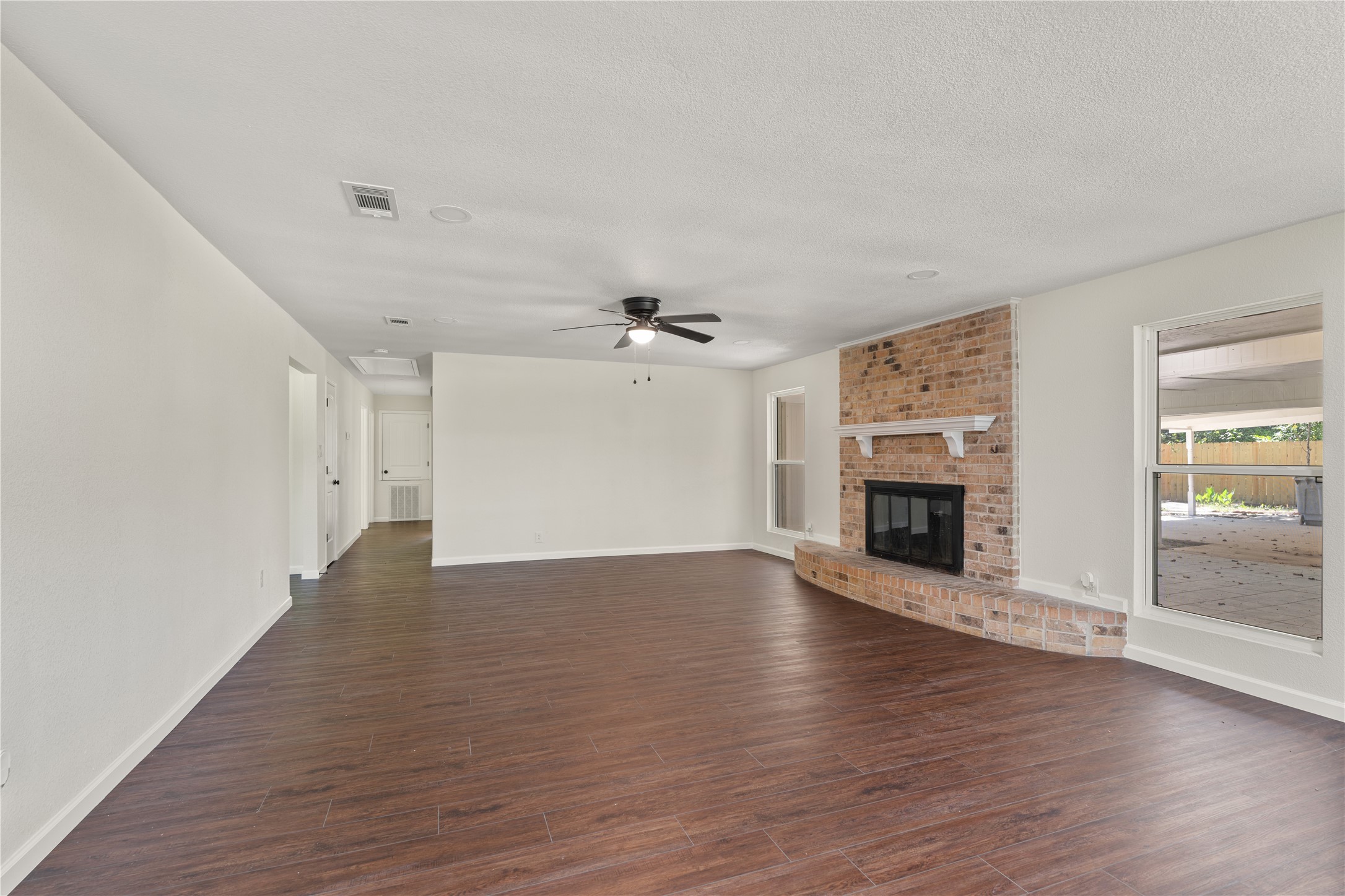 735 Laurelia Loop Corrigan, TX 75939 - Photo 9 of 44