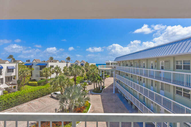 120 Celestial Way, Unit 302 Juno Beach, FL 33408 - Photo 32 of 50 120 Celestial Way 302 Juno-small-034-019