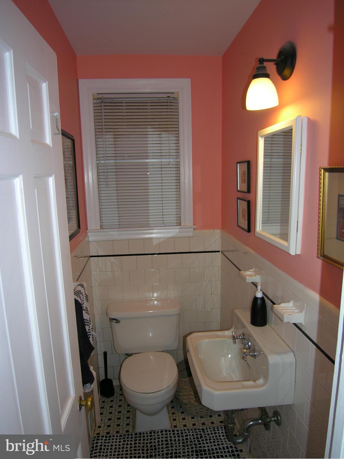626 Wilton Road Baltimore, MD 21286 - Photo 12 of 28 Bath