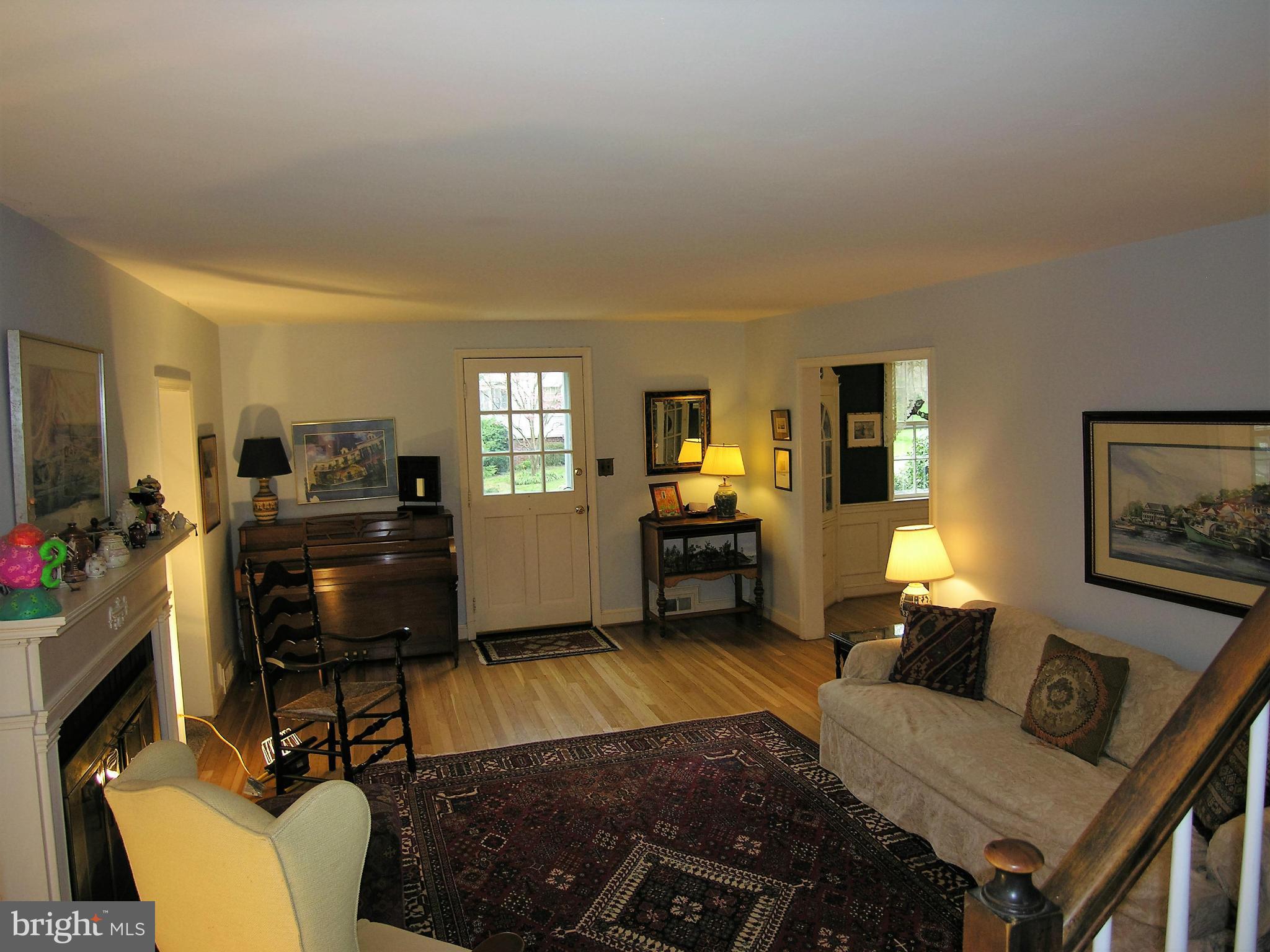 626 Wilton Road Baltimore, MD 21286 - Photo 8 of 28 Living Room