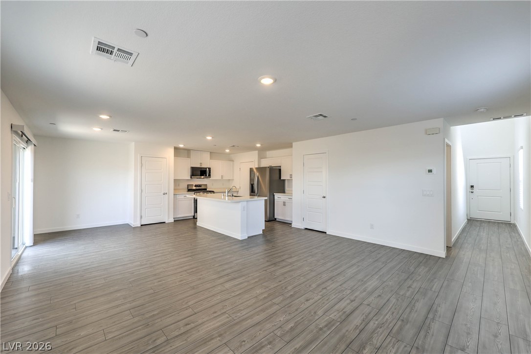 776 Fallen Phoenix Street Henderson, NV 89011 - Photo 4 of 30 Blinds and Fire Sprinkler System