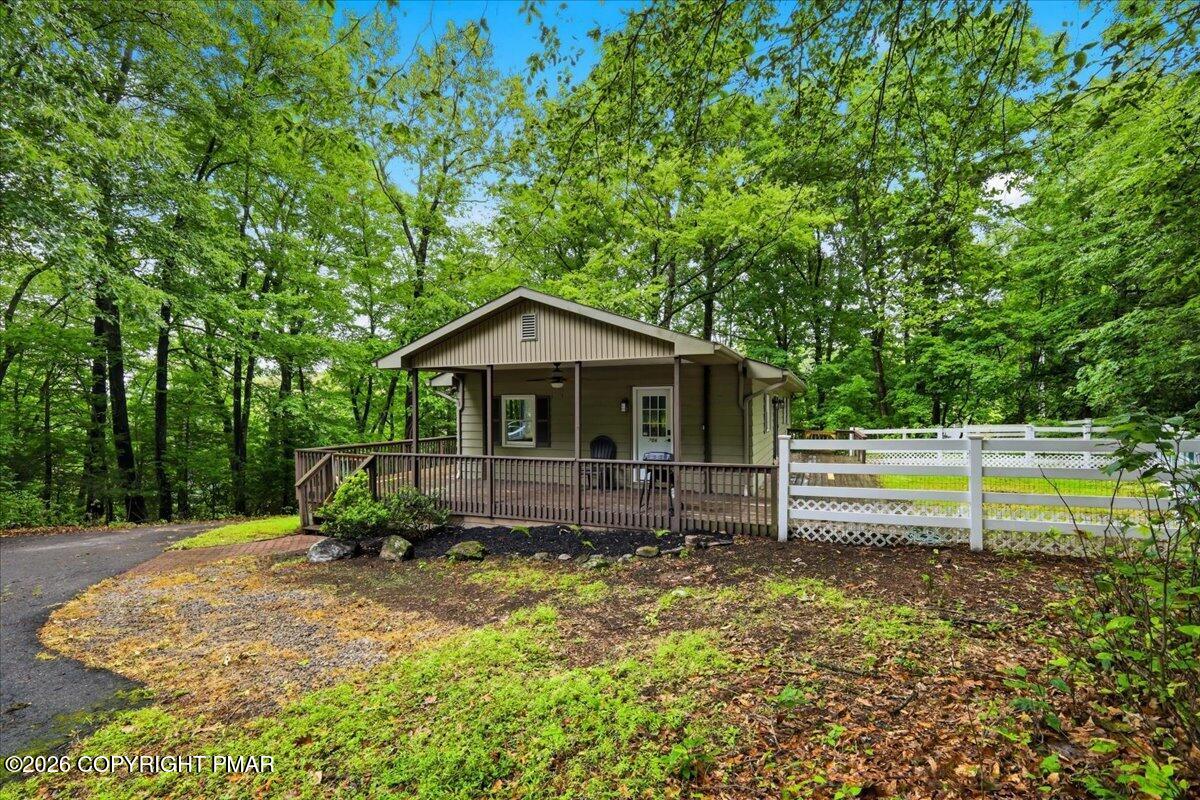 706 Foxtown Hill Road Stroudsburg, PA 18360 - Photo 34 of 34 Thanks for Looking!
