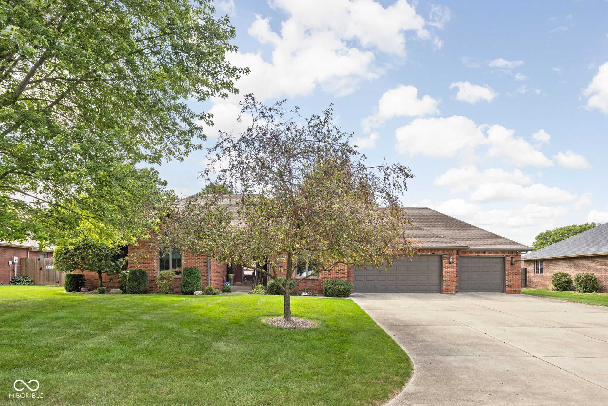 839 Deerfield Road Anderson, IN 46012 - Photo 1 of 1
