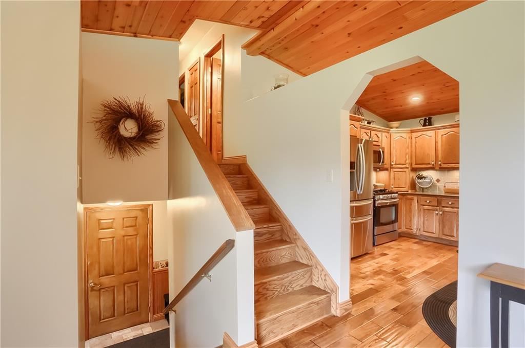 287 Holyoke Road Butler, PA 16001 - Photo 22 of 35 a view of entryway