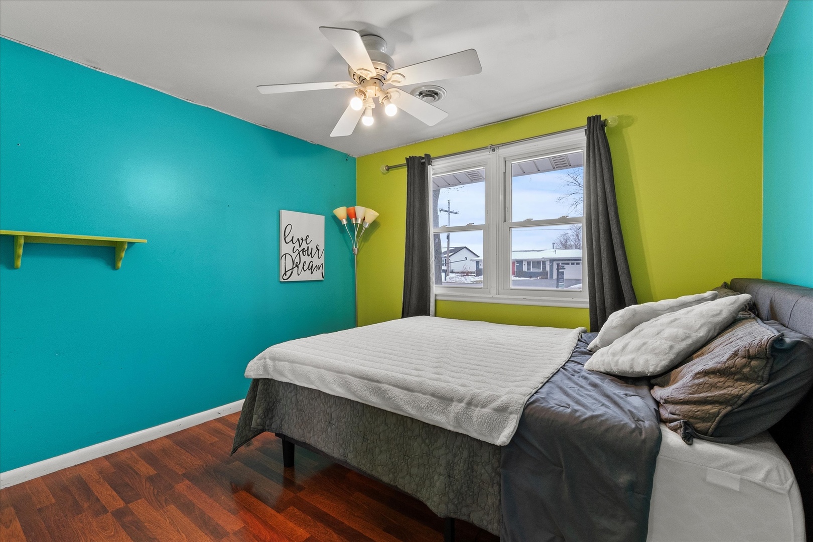 19924 Hillgate Road Mokena, IL 60448 - Photo 15 of 30 a bedroom with a bed and a window