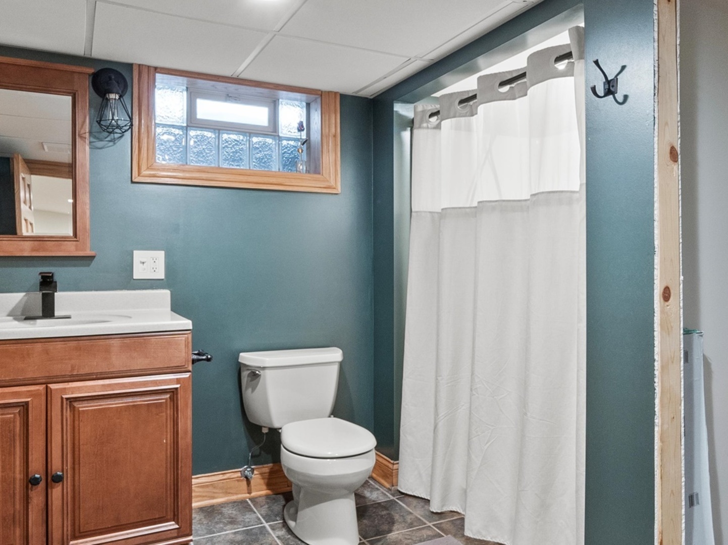 19924 Hillgate Road Mokena, IL 60448 - Photo 18 of 30 a bathroom with a granite countertop toilet sink and mirror