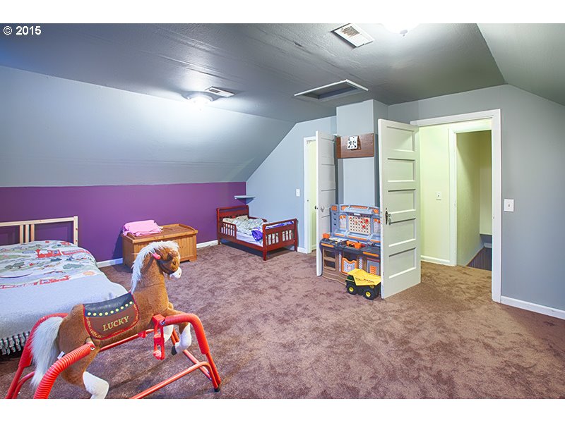 115 Telford Road Oregon City, OR 97045 - Photo 14 of 16 Gallery Image 14