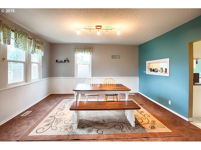 115 Telford Road Oregon City, OR 97045 - Photo 5 of 16 Gallery Image 5