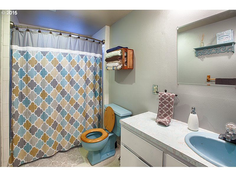 115 Telford Road Oregon City, OR 97045 - Photo 9 of 16 Gallery Image 9