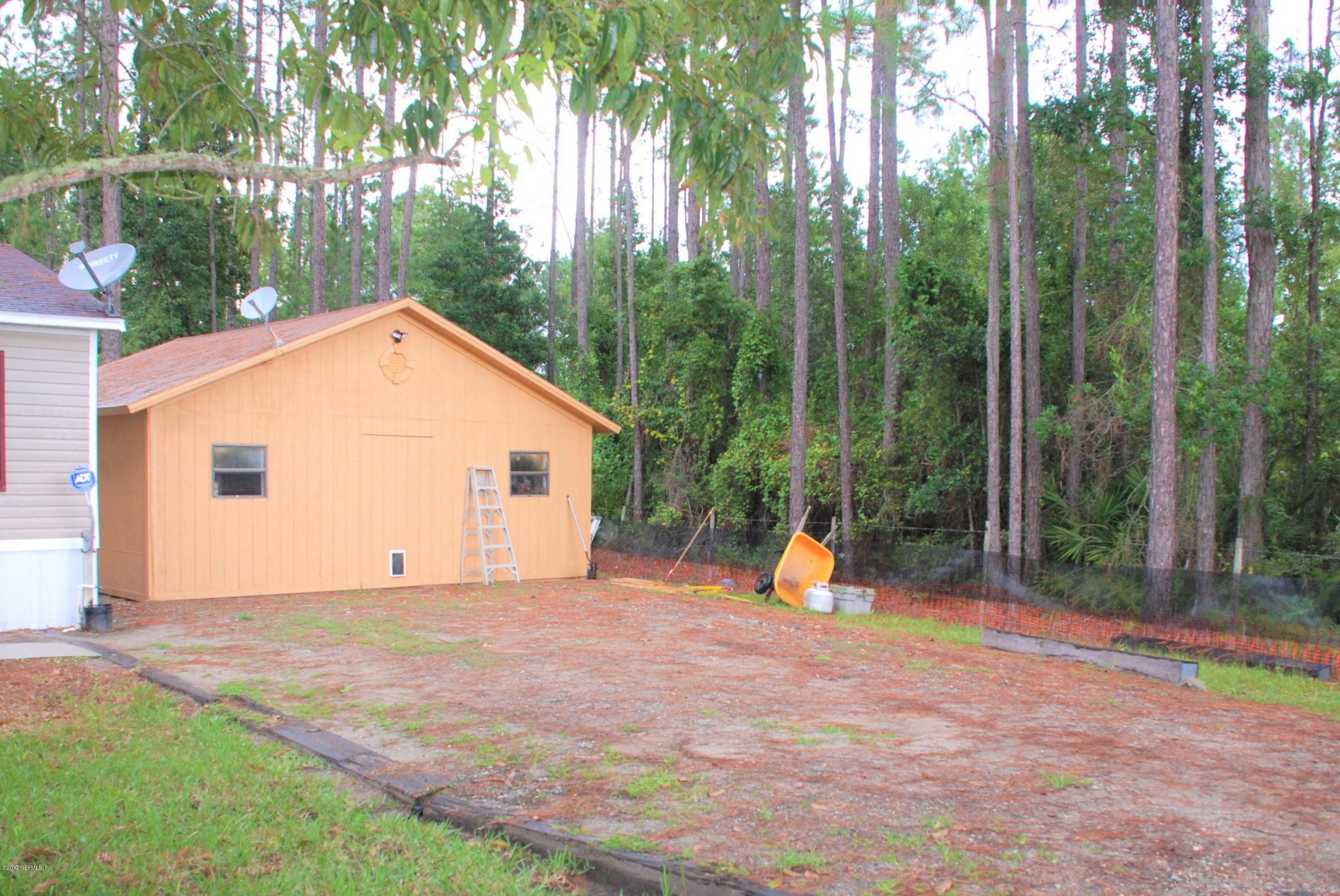 43051 Larsen Road Callahan, FL 32011 - Photo 26 of 32 Driveway