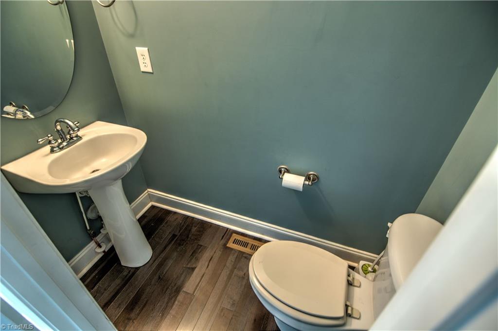 253 Ridge Drive Lexington, NC 27295 - Photo 16 of 27 Half bath on main floor.