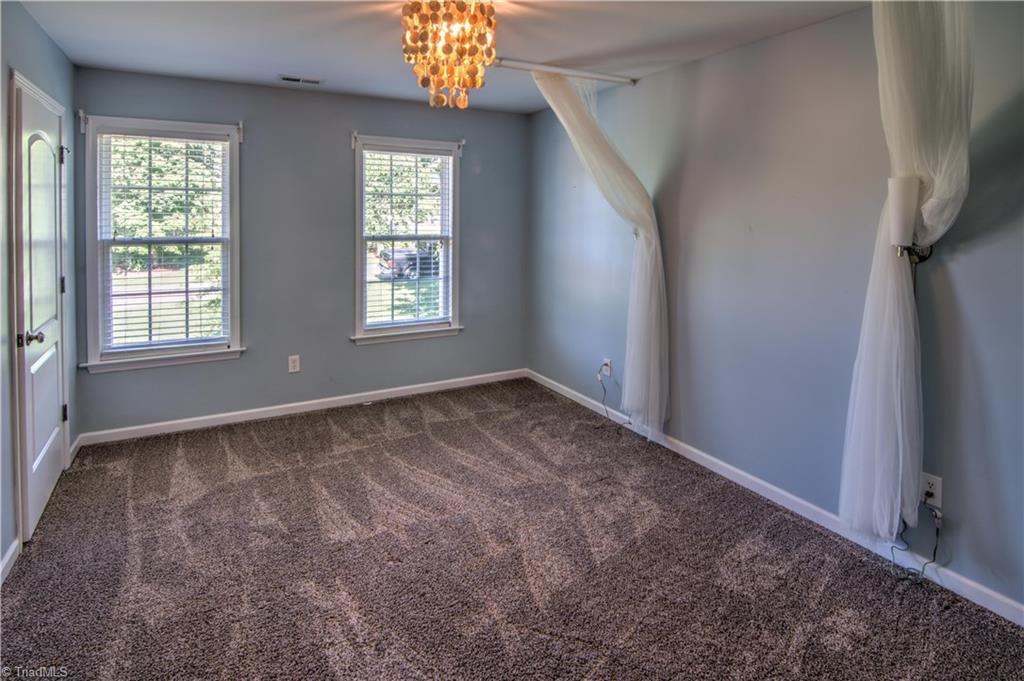 253 Ridge Drive Lexington, NC 27295 - Photo 21 of 27 Large second bedroom.