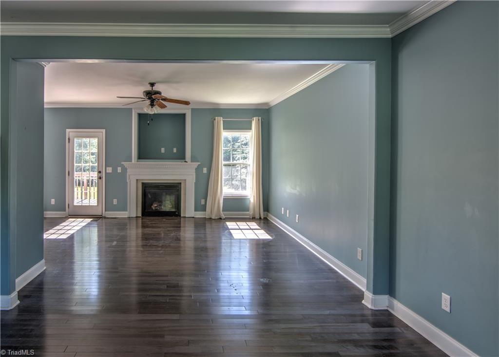 253 Ridge Drive Lexington, NC 27295 - Photo 7 of 27 Great Room with gas fireplace.