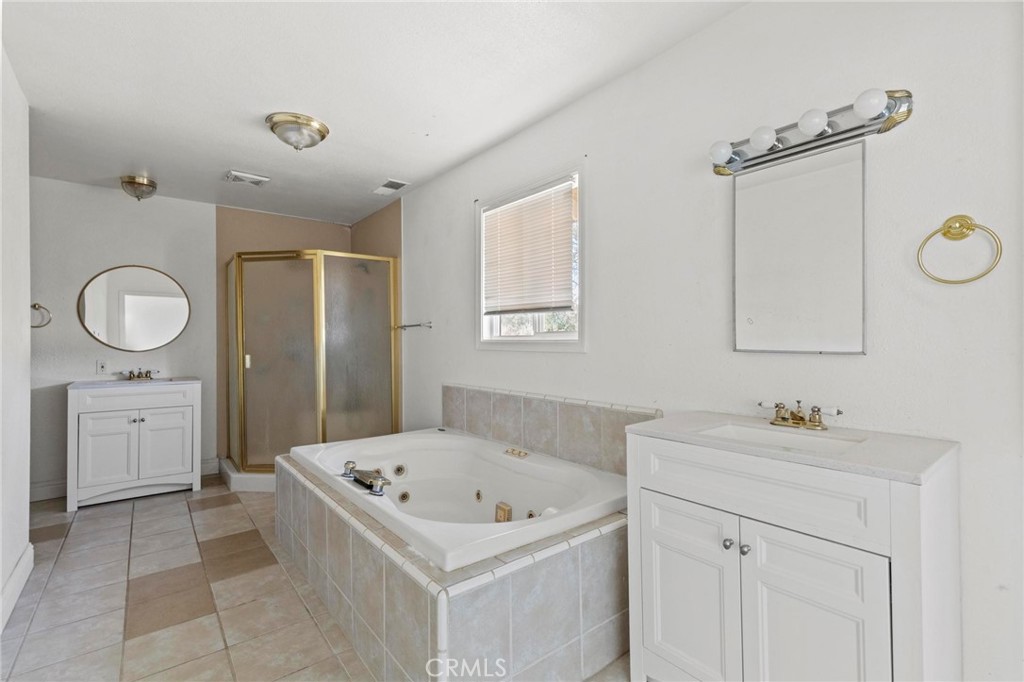 3305 Grubbs Road Oroville, CA 95966 - Photo 17 of 43 a bathroom with a sink a toilet and shower