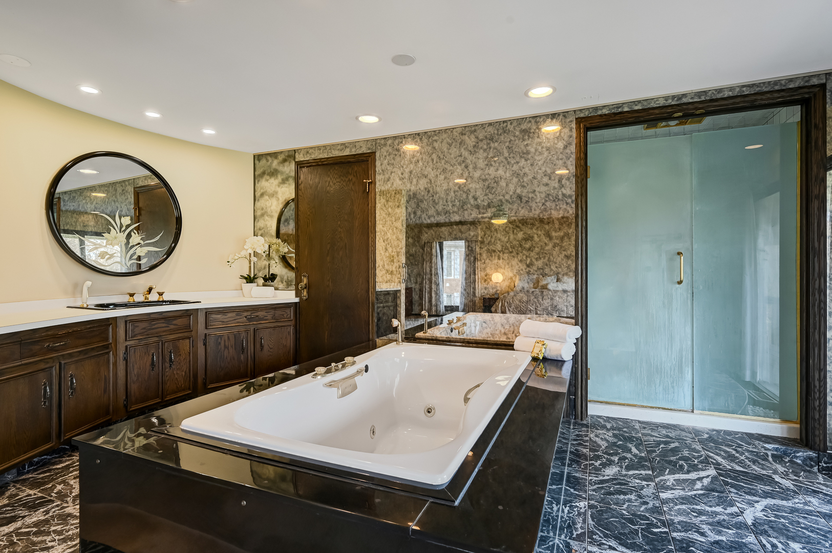 8402 Carriage Green Drive Darien, IL 60561 - Photo 20 of 39 a living room with wooden floor and furniture