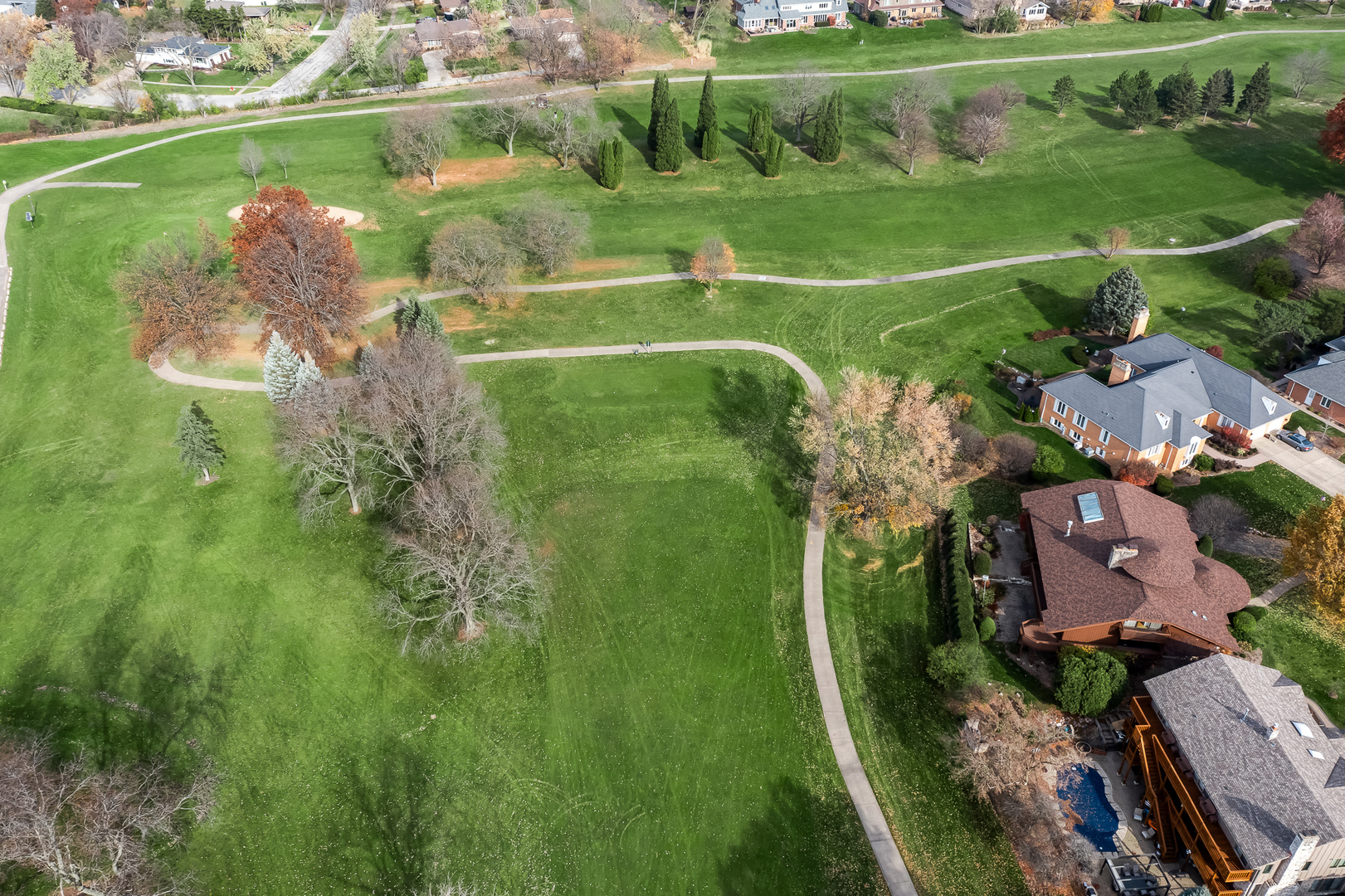 8402 Carriage Green Drive Darien, IL 60561 - Photo 39 of 39 an aerial view of a house