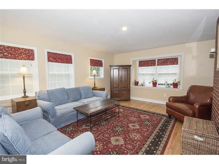 235 Barker Road Wyncote, PA 19095 - Photo 11 of 23