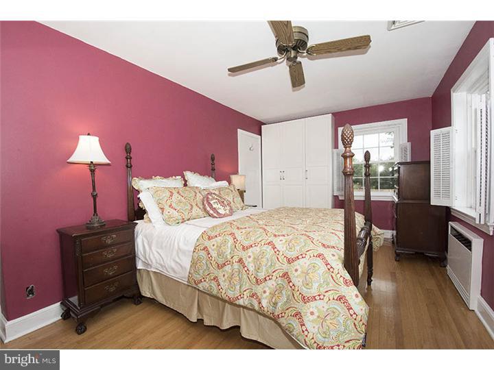 235 Barker Road Wyncote, PA 19095 - Photo 17 of 23
