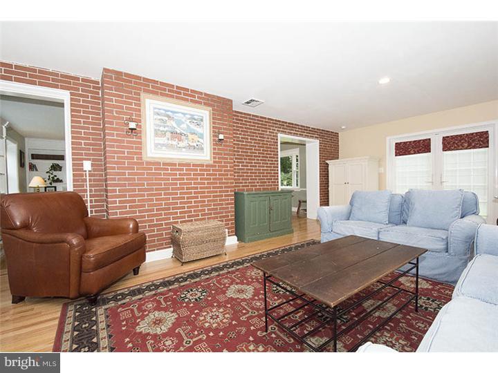 235 Barker Road Wyncote, PA 19095 - Photo 9 of 23