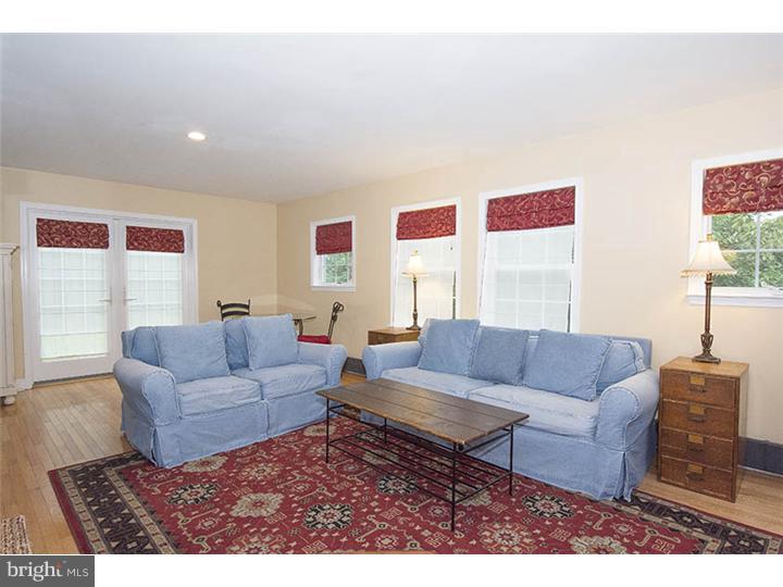 235 Barker Road Wyncote, PA 19095 - Photo 10 of 23
