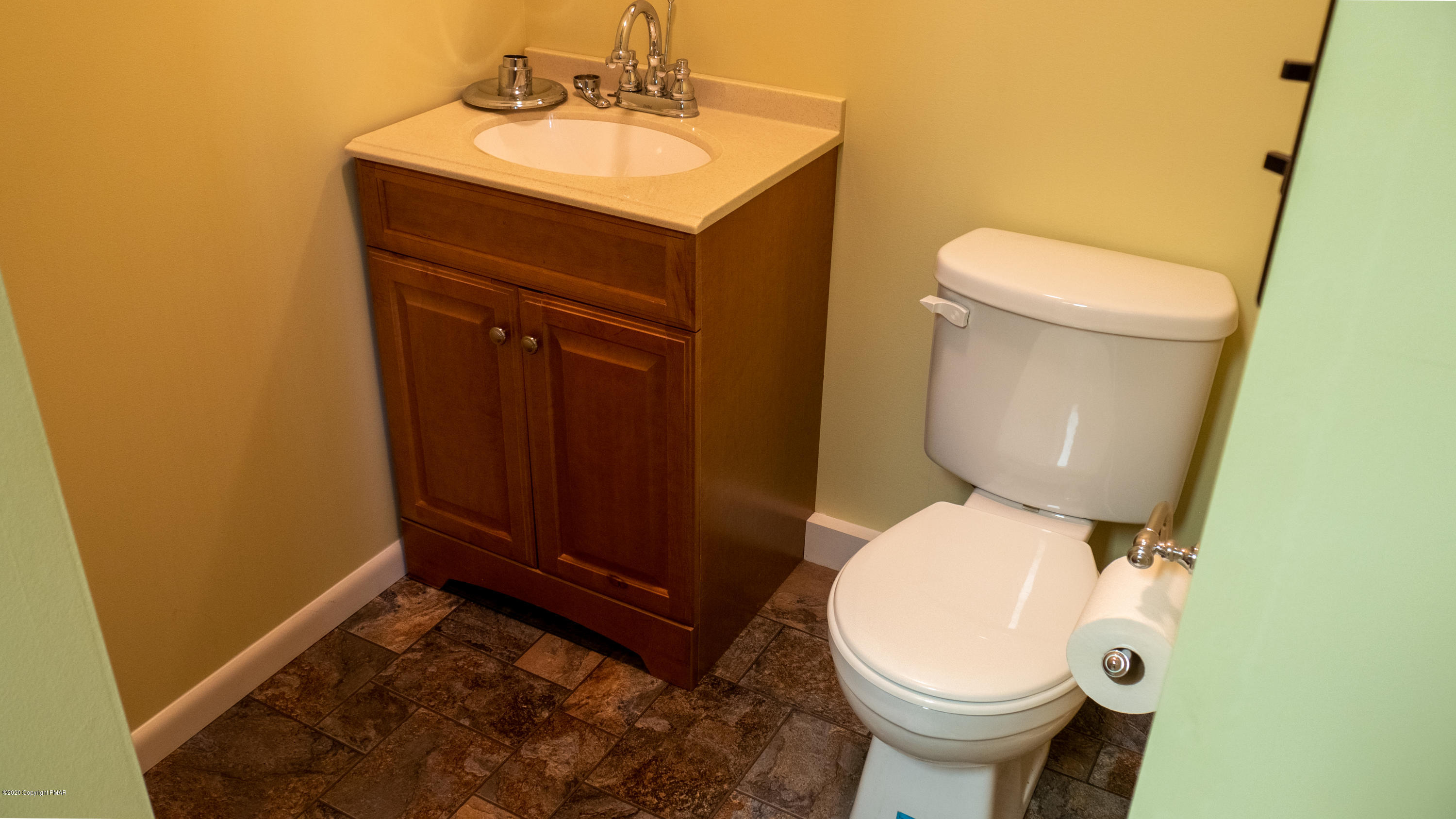 104 Haverhill Road Cresco, PA 18326 - Photo 31 of 90 a bathroom with a sink and a toilet