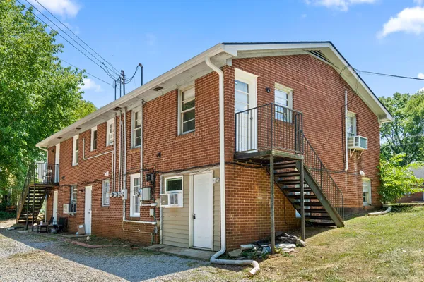 $875 | 427 Circle Drive, Unit D, Clarksville, TN 37043