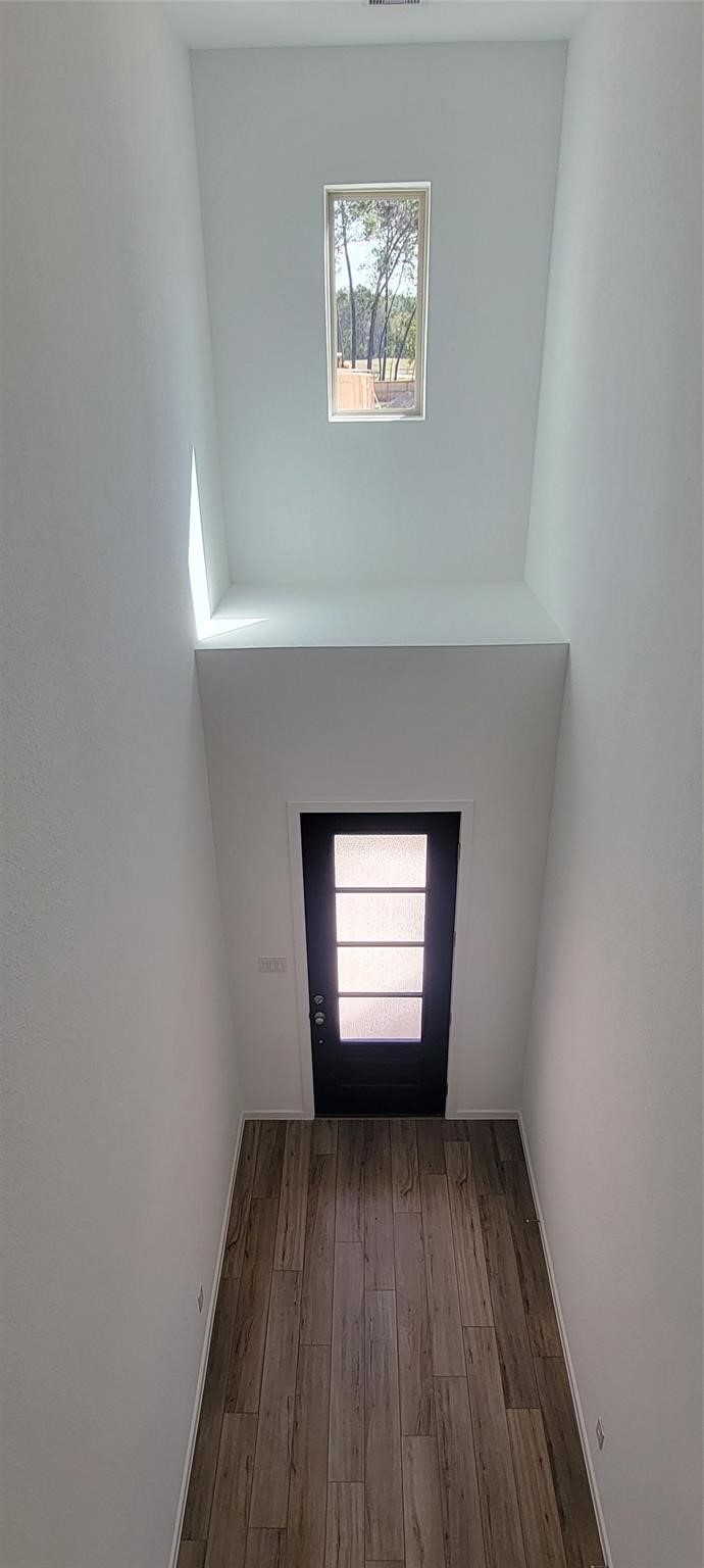 8323 Holly Blue Drive Rosharon, TX 77583 - Photo 3 of 28 a view of an empty room and window