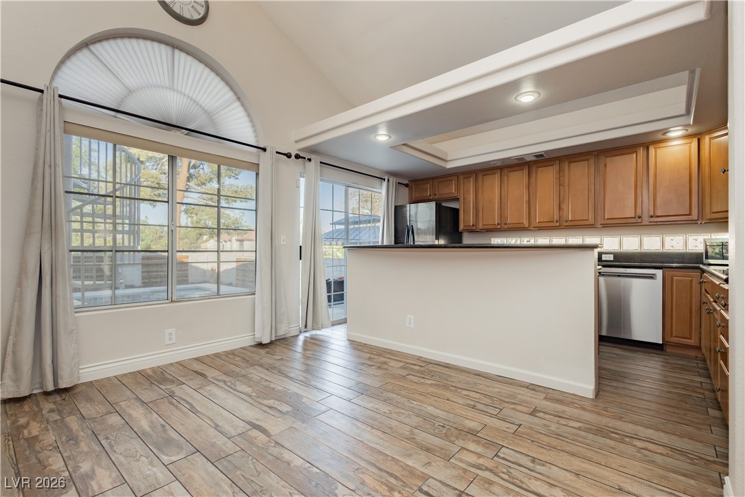 27 Bishopsgate Terrace Henderson, NV 89074 - Photo 14 of 40