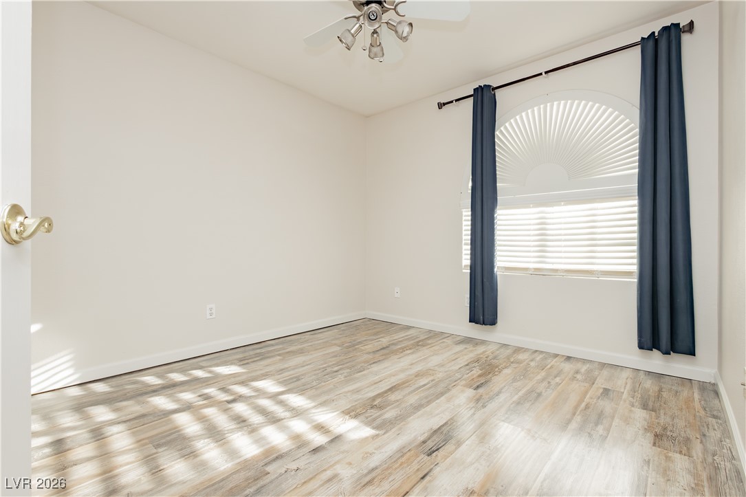 27 Bishopsgate Terrace Henderson, NV 89074 - Photo 28 of 40