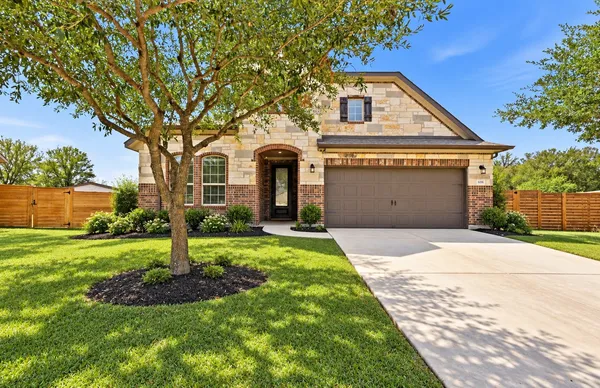 $469,900 | 608 Wincliff Drive, Buda, TX 78610