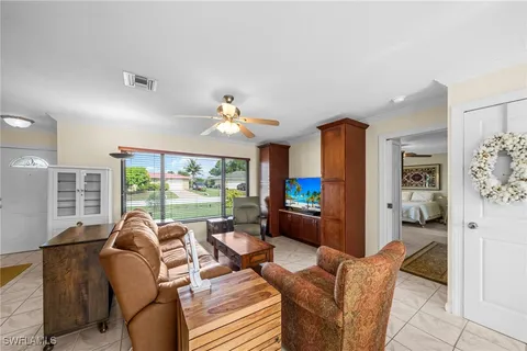 $330,000 | 4531 Southeast 14th Place, Cape Coral, FL 33904