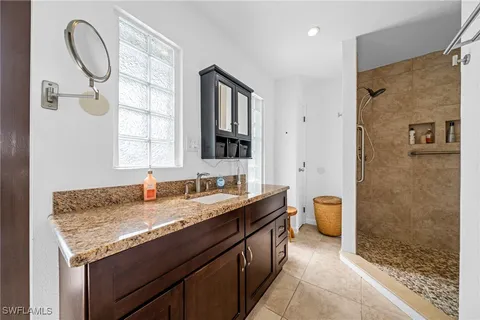 $330,000 | 4531 Southeast 14th Place, Cape Coral, FL 33904