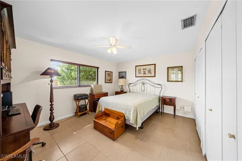 $330,000 | 4531 Southeast 14th Place, Cape Coral, FL 33904