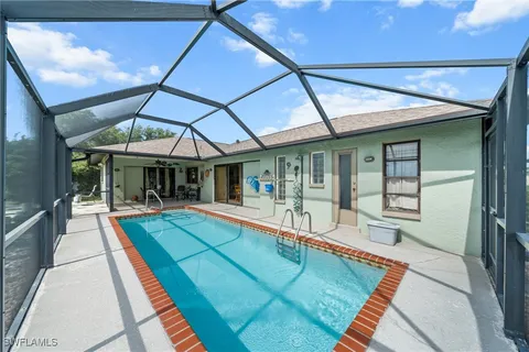 $330,000 | 4531 Southeast 14th Place, Cape Coral, FL 33904