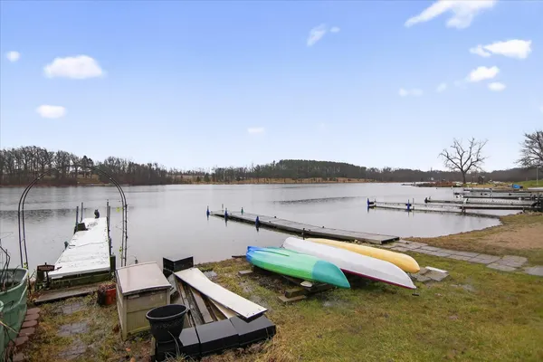 $233,000 | 9621 Lakeview Drive, Jerome, MI 49249