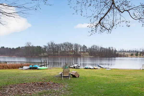 $239,900 | 9621 Lakeview Drive, Jerome, MI 49249