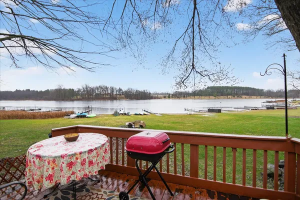 $235,000 | 9621 Lakeview Drive, Jerome, MI 49249