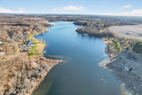 $235,000 | 9621 Lakeview Drive, Jerome, MI 49249