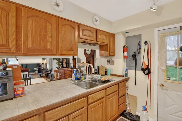 $235,000 | 9621 Lakeview Drive, Jerome, MI 49249