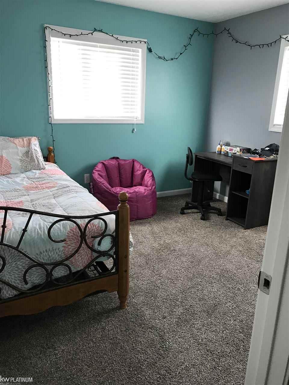 4282 Peck Road Port Huron, MI 48060 - Photo 13 of 17 31313111-12.JPG