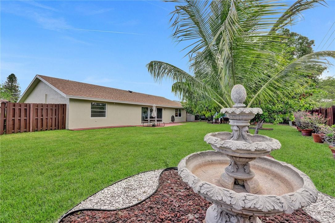 9689 Lancaster Place Boca Raton, FL 33434 - Photo 39 of 48 Photo 39