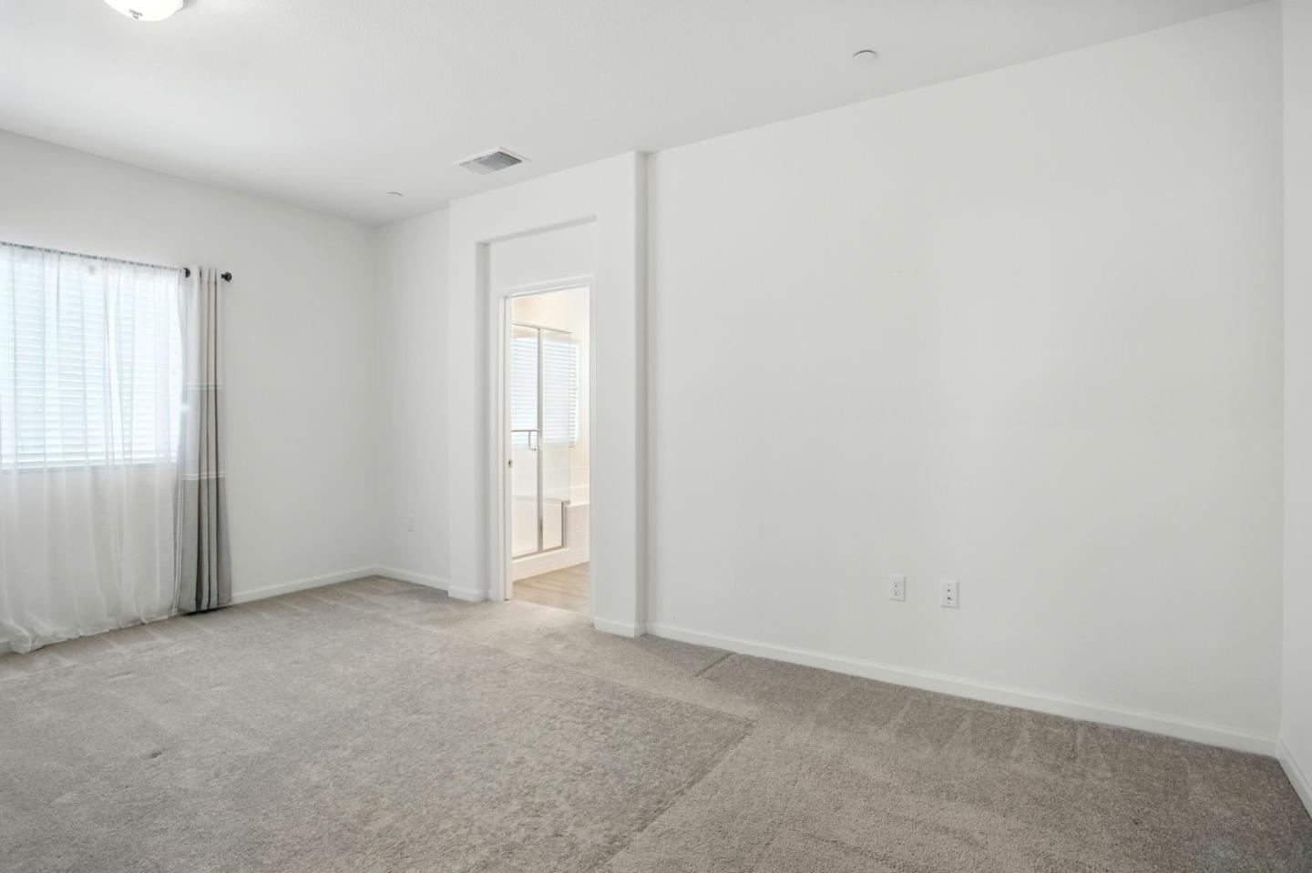 2061 Doncaster Court Olivehurst, CA 95961 - Photo 26 of 46 an empty room with windows