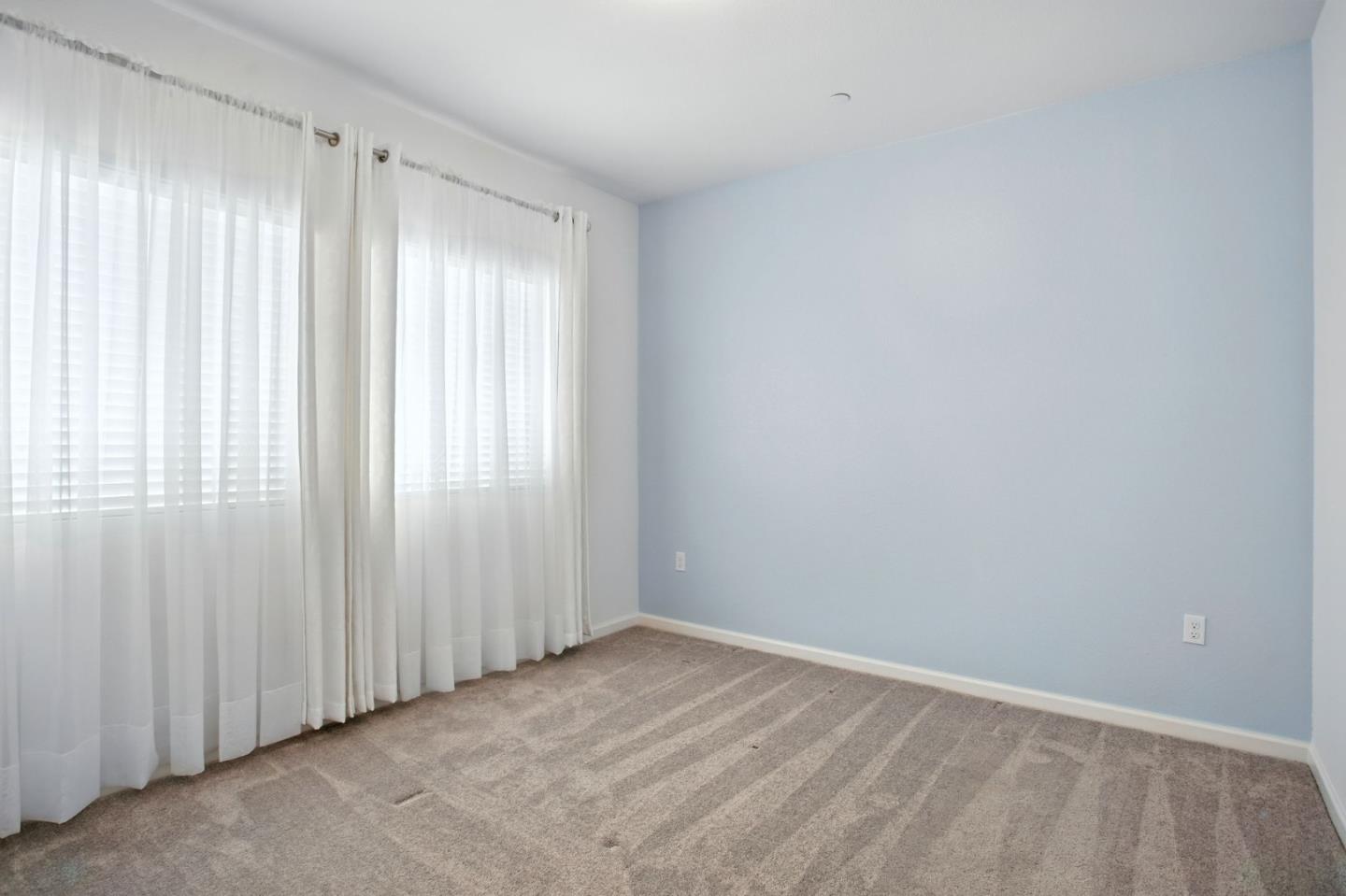 2061 Doncaster Court Olivehurst, CA 95961 - Photo 31 of 46 an empty room with windows